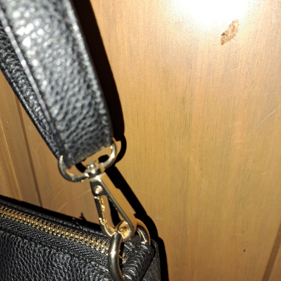 BCBG Paris Convertible Black Purse/Bag - Picture 3 of 6